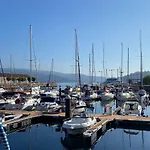 De La Luz Centrico En Nautico -parking Vigo